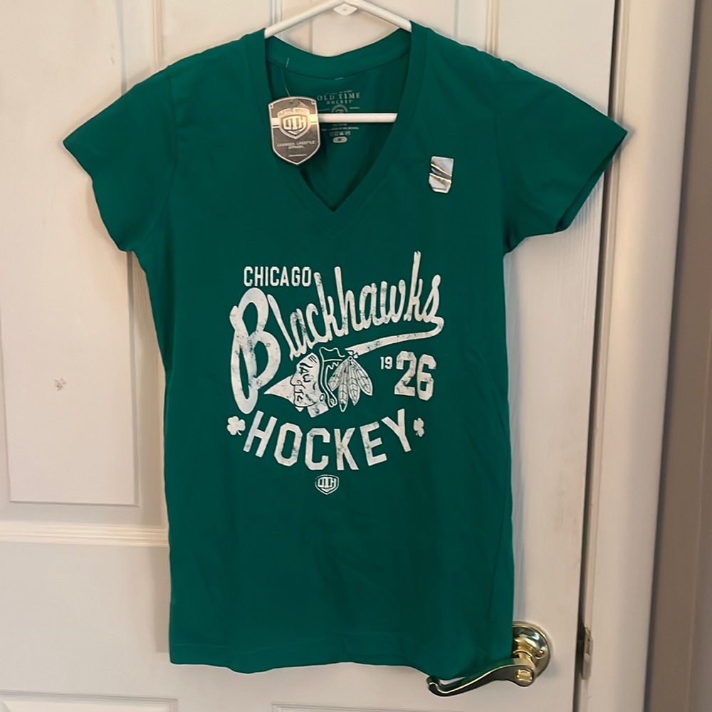 Chicago Blackhawks V-neck Tshirt